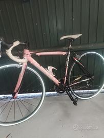 bici da corsa  in blocco,