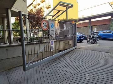 Box / Garage di 13 m² a Torino