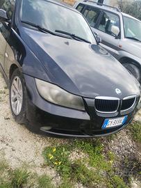 Si Vende BMW e90