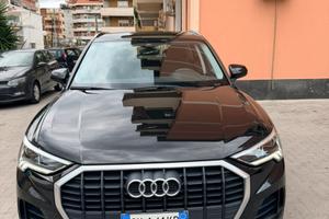Q3 35 TDI S TRONIC. Anno 2023. Perfette condizioni