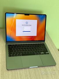 MacBook Air 13.6 8GB/512GB M2
