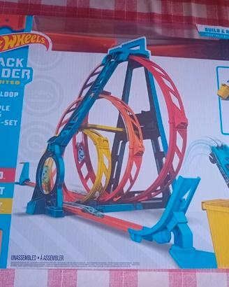 Hotwheels  triplo salto mortale
