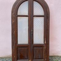 Armadio a muro ad ante con vetri