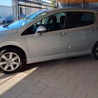 Peugeot 308 1.6 HDi 90CV FAP 5p. Premium