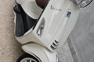 VESPA PRIMAVERA- Sprint 50  4t  3v