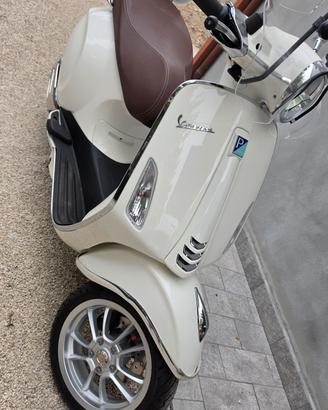 VESPA PRIMAVERA- Sprint 50  4t  3v