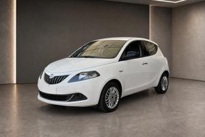 Lancia Ypsilon 1.0 FireFly 70cv S&S Hybrid SILVER