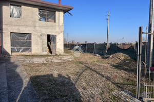 PORZIONE DI BIFAMILIARE A CAMPOLONGO MAGGIORE