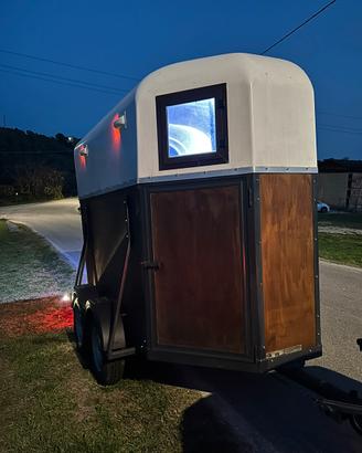 Trailer per cavalli due posti