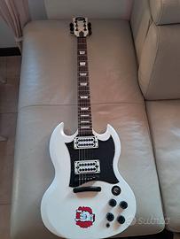 Chitarra elettrica SG-style artigianale – bianca