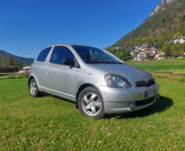 Toyota yaris 2001 neopatentati