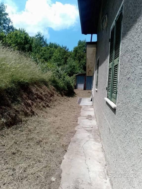 Immobile in asta di 170 m² con più di 5 locali a C - Altro