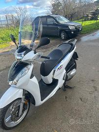 Disponibile honda sh 300