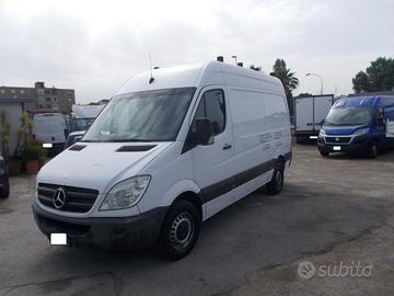 iveco Mercedes Benz furgone 313