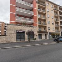 Aurelia - locale commerciale