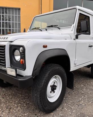 LAND ROVER Defender IN PROMOZIONE!!!!!90 2.2 TD4
