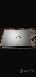 Sony VAIO 16.4" modello  VPCF23C5E