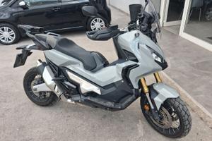 Honda XAdv 750 in perfette condizioni