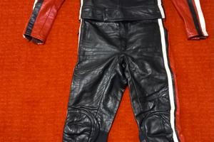 Tuta moto vintage in pelle anno 1982