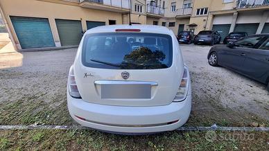 Lancia Y 2010