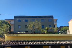 Casa indipendente+locale-Ussassai