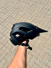 CASCO MTB ABUS CLIFFHANGER
