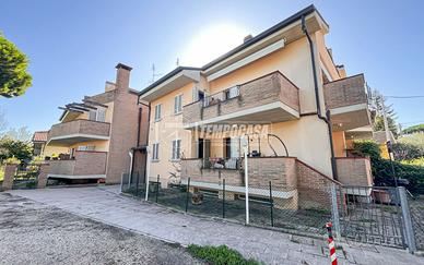 APPARTAMENTO CON GARAGE PRIVATO