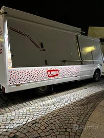 Renault Master completamente rifatto a nuovo