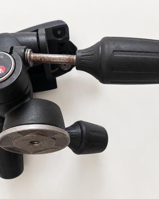 Testa Manfrotto 141RC a 3 vie da sistemare