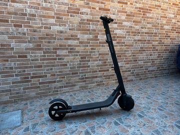Monopattino Ninebot ES2