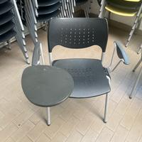 Sedia con tavolino ribaltabile