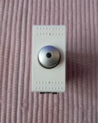 Dimmer Bticino Light N4402 con deviatore nuovo
