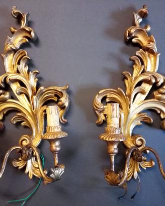 Coppia di lam pade foglia oro legno intagliato