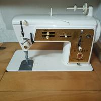 Singer Golden panoramic