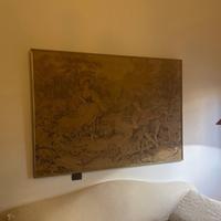 Arazzo da parete con cornice dorata in legno