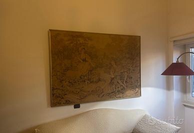 Arazzo da parete con cornice dorata in legno