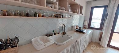 Base cucina autocostruita