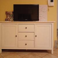 Credenza 