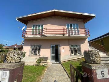 Villa singola Castello d'Agogna [RB255VRG]