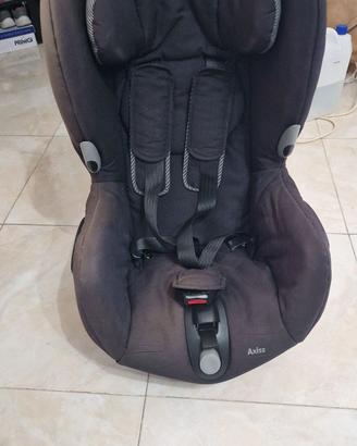 Seggiolino auto BèbèeConfort AXISS