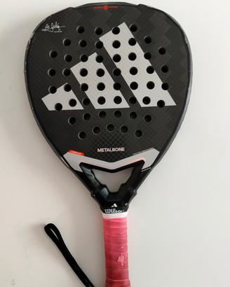 Racchetta padel Adidas in carbonio