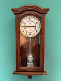 Orologio a pendolo meccanico