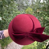 Elegante cappello da donna in panno