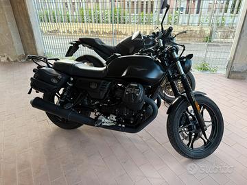 Moto Guzzi V7 III Stone