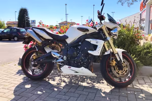 Triumph Street Triple 675 (2008)