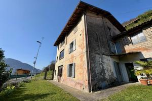 CASA INDIPENDENTE A ALBINO