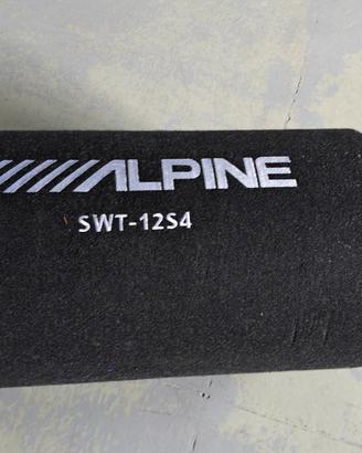 subwoofer Alpine SWT-12S4 a tubo per auto 