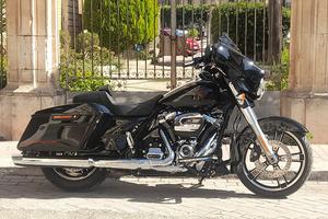 Harley Davidson Street Glide 107 permuta