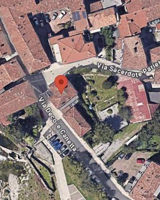Immobile in asta di 419 m² con più di 5 locali a S