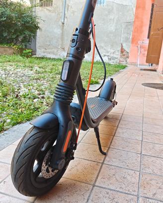 monopattino Ninebot F2 Pro 
